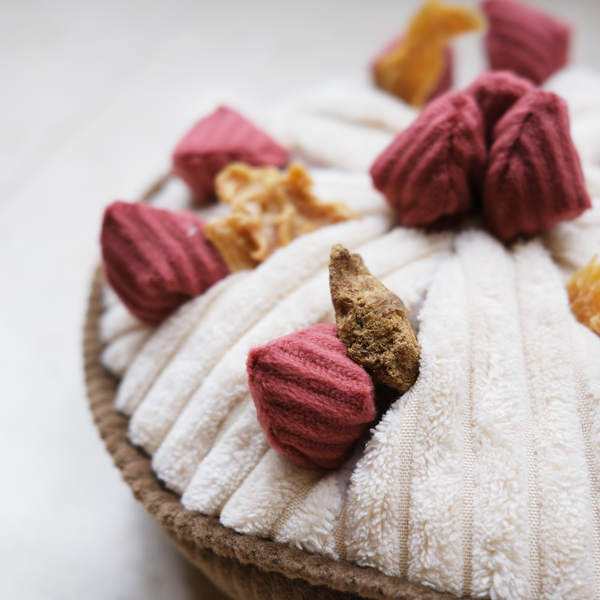 BERRY PIE - Snuffle & Squeaky