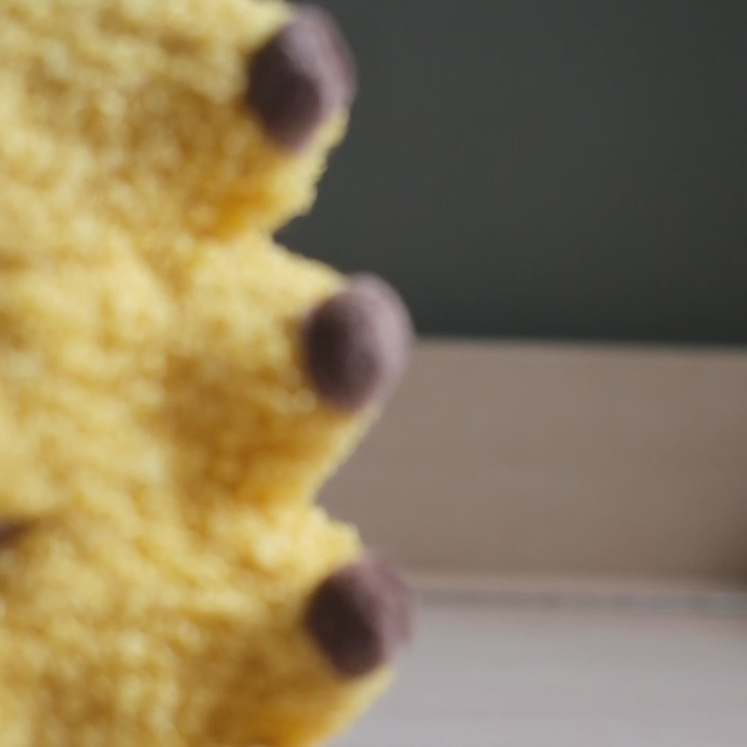 BANANA - Snuffle Toy